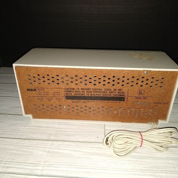 RCA Vintage Solid State Radio RZA 205 Model Broadcast Receiver - Picture 3 of 11